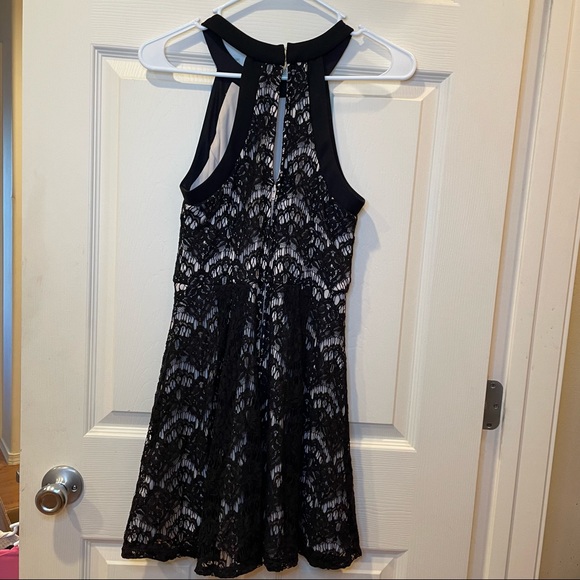 Black Lace Dress - Picture 5 of 8